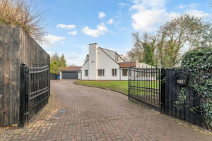 Photo 17- click for photo gallery